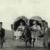 عکسی از دو توریست زن آمریکایی در زمان قاجار