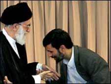 احمدی نژاد: رابطه ام با رهبر از جنس پدر و پسر است