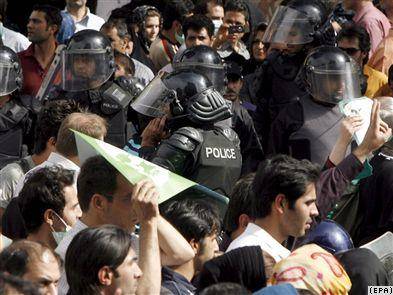 مسعود شجره: تظاهرات یک چیز است، خرابکاری چیز دیگر
