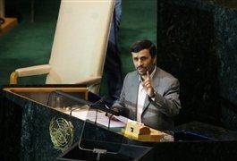 احمدی نژاد:شخصا از اینکه فردی در زندان باشد متاسفم