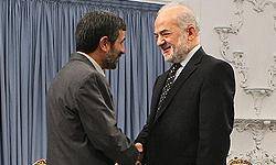 احمدي‌نژاد: دشمنان از تشكيل عراق مقتدر و متحد هراس دارند 