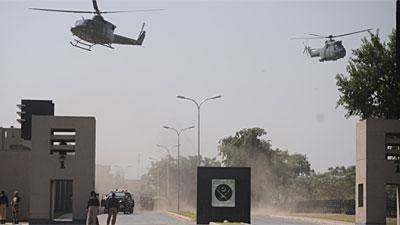 ارتش پاکستان در جستجوی شبه نظامیان مهاجم مرکز فرماندهی