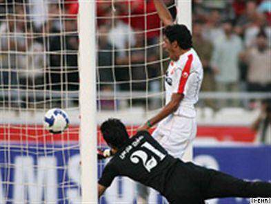 ليگ برتر فوتبال ايران: پرسپوليس سايپا را شکست داد