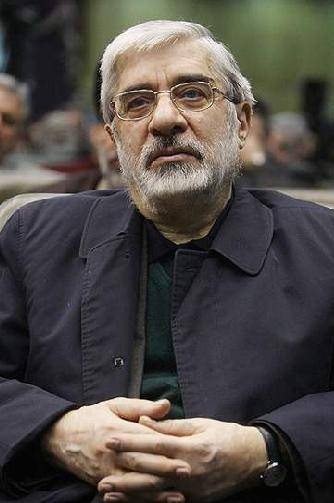بیانیه شماره ۱۴مهندس موسوی در آستانه سیزدهم آبان صادر شدتاکید میرحسین موسوی بر 13 آبان به عنوان سبزترین روز سال