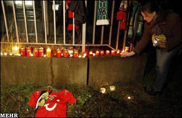 دروازه‌بان ملی‌پوش هانوفر خودکشی کرد / فوتبال آلمان در شوک