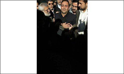 عکس : مرتضوی در تشییع جنازه مرحوم کردان