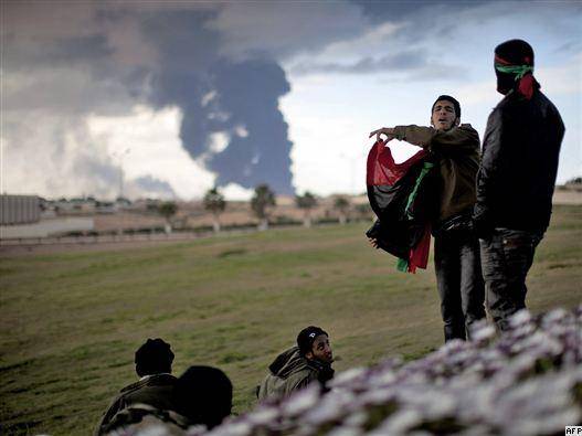 «حمله نیروهای طرفدار معمر قذافی به تاسیسات نفتی در شرق لیبی »