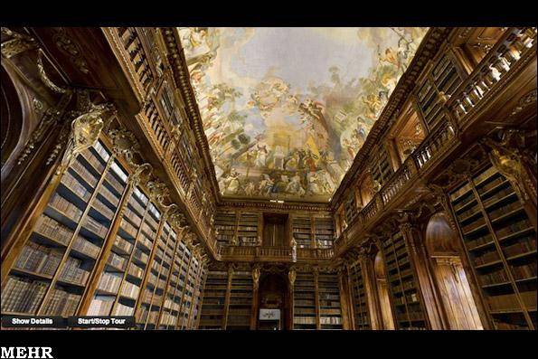 بزرگترین عکس داخلی جهان از یک کتابخانه قدیمی را ببینید