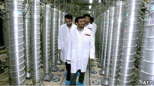 تحریم ها سرعت پیشرفت برنامه های اتمی ایران را کند کرده است