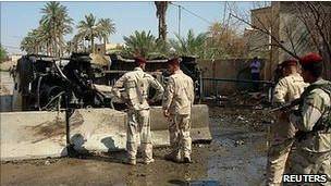 انفجار بمب در مرکز عراق بیش از ۲۰ کشته بر جا گذاشت