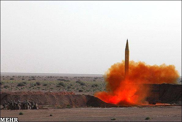 گزارش تصویری/ شلیک موفقیت‌آمیز 14 موشک زمین به زمین سپاه