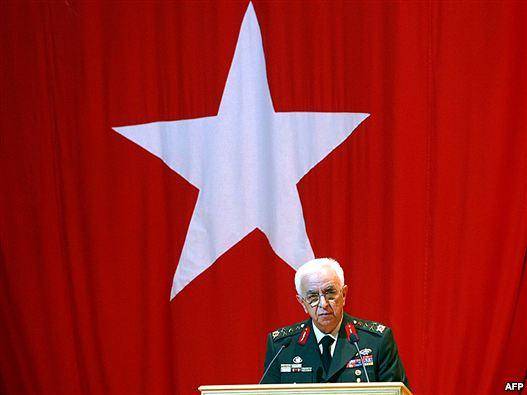 معرفی رئیس جدید ستاد مشترک ارتش ترکیه به دنبال استعفای فرماندهان ارتش