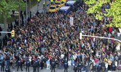 جنبش 15 مه اسپانيا براي برگزاري تظاهرات فراخوان داد