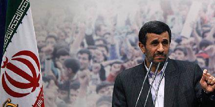 احمدي نژاد: نبايد به فرهنگ رنگ و بوي نظامي داد