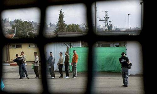 توافق حماس و رژیم صهیونیستی برای تبادل زندانی// امید برای آزادی 1027 زندانی فلسطینی