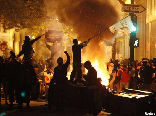 تظاهرات جنبش اعتراضی بندر اوکلند در آمریکا را فلج کرد