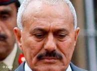 سفر رئیس جمهور یمن به ریاض برای امضای توافقنامه ‌کناره‌گیری از قدرت