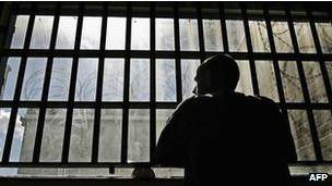 عفو بین الملل خواستار لغو حکم حبس ابد نوجوانان در آمریکا شد