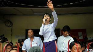 ابراز امیدواری‌ آنگ سان سوچی برای اصلاحات در برمه