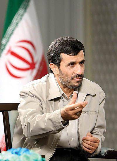 احمدي‌نژاد: بگذاريد فاز دوم را اجرا كنم