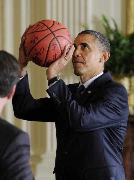 بسکتبال بازی اوباما ( عکس )  (۱ نظر)