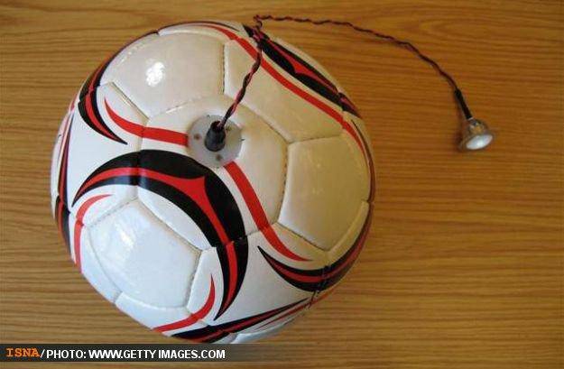 توپ فوتبال با قابليت توليد برق!+عکس