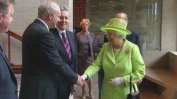 دیدار ملكه انگلیس با یكی از فرماندهان سابق ارتش جمهوری خواه ایرلند