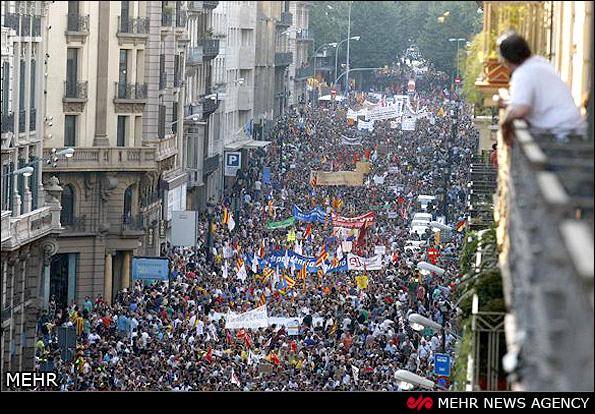 تظاهرات گسترده مردم اسپانیا در اعتراض به تصویب طرح ریاضت اقتصادی