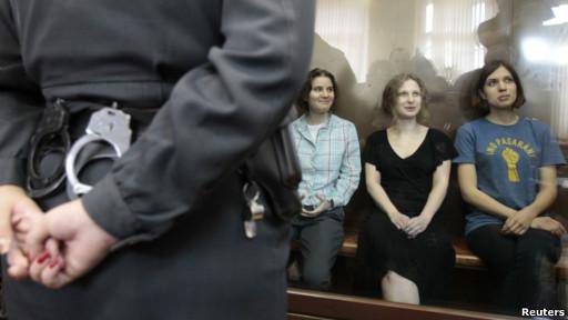 سه زن خواننده پانک روس به دو سال زندان محکوم شدند