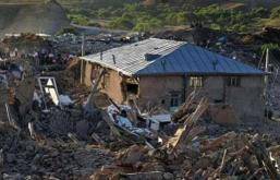 بازداشت «ده‌ها» امدادرسان در مناطق زلزله‌زده آذربایجان 