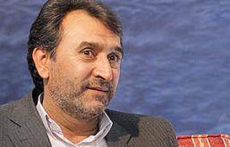 عضو هیئت‌رئیسه مجلس: احمدی‌نژاد بداند که او پوتین و ایران روسیه نیست 