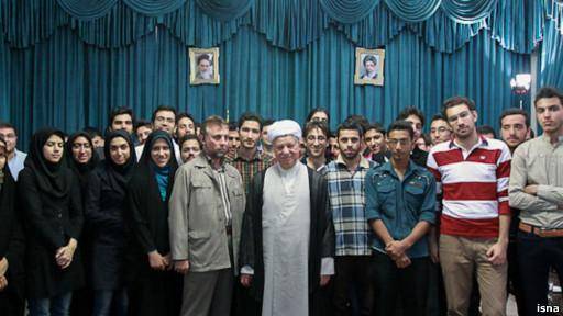 هاشمی رفسنجانی: برگزاری انتخابات آزاد بخشی از مشکلات ایران را حل می کند
