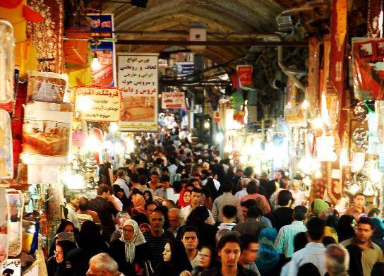 ۲۵ درصد اقتصاد کشور در بازار تهران رقم می خورد