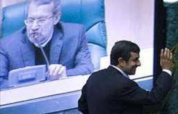"دیگر باید چه شود که مجلس احمدی‌نژاد را استیضاح کند؟"