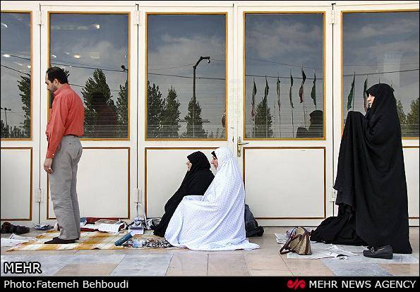 گزارش تصویری / مراسم دعای روز عرفه در تهران -4