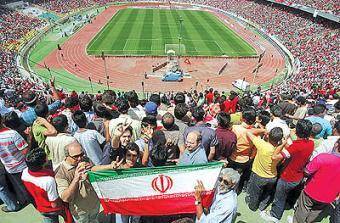  تساوی ایران و ازبکستان در نیمه اول | گل نوری محو شد