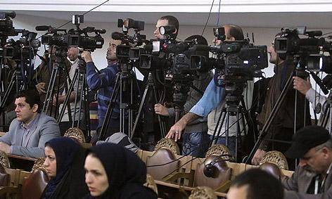 اعتراض مجلس به عدم پخش زنده نشست خبری رئیس قوه مقننه از صدا و سیما