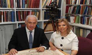 انتقاد از پوشش همسر نتانياهو!+عکس