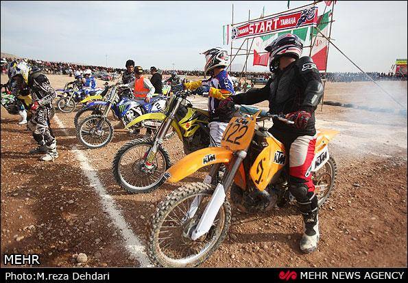 گزارش تصویری / مسابقه بزرگ موتورکراس کشوری