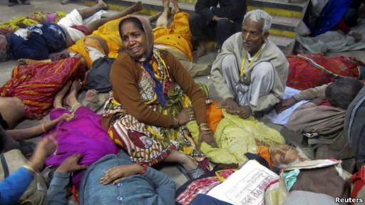 در حاشیه مراسم مذهبی هندوها در هند ۳۶ نفر کشته شدند