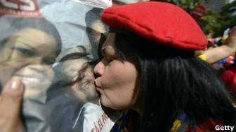 هوگو چاوز همچنان مشکل تنفس دارد