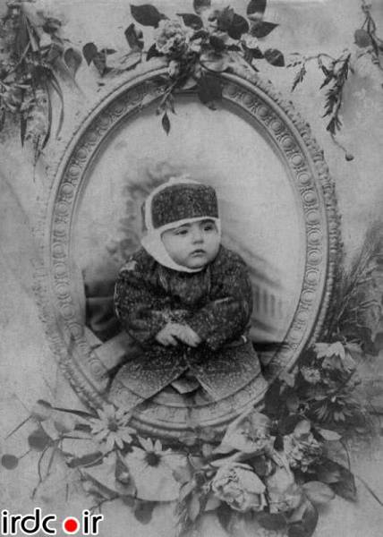 احمدشاه قاجار در دوران نوزادی (عکس)