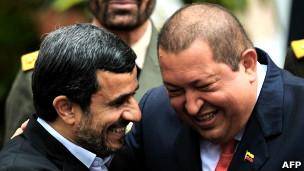 حمله به احمدی نژاد بر سر چاوز: بحث اعتقادی یا استقبال از انتخابات؟