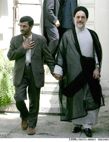 احمدی نژاد در دوران ریاست جمهوری خاتمی: 4 سال است می گویی "نمی گذارند" ، دیگر بهانه نیاور!