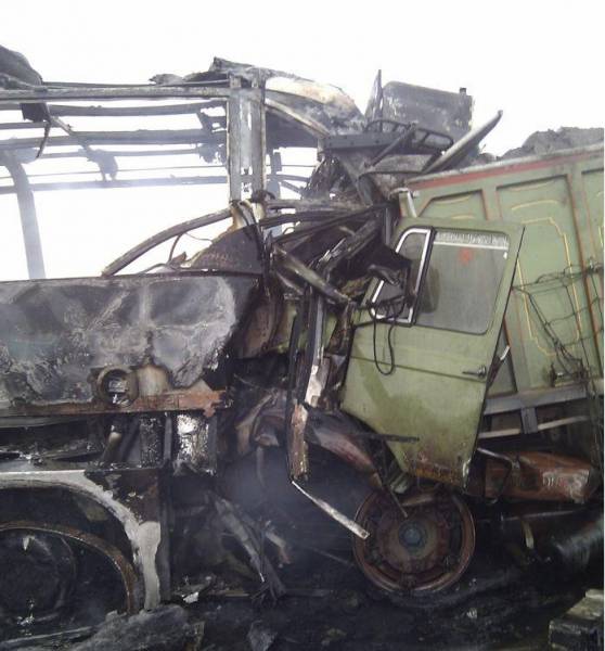 مسافران اتوبوس در آتش سوختند/تصاویر