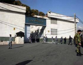 ده زندانی سیاسی در ایزوله کامل در سلول های انفرادی بند ۲۴۰ اوین