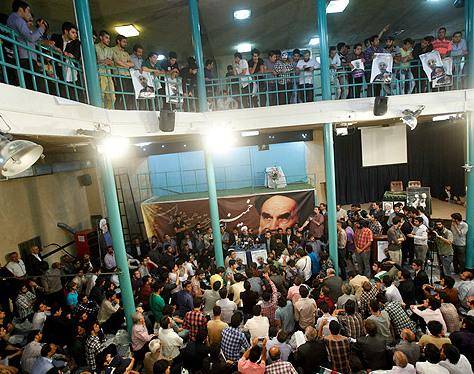 گزارش کلمه از یک نشست انتخاباتی؛ حسینیه جماران سبز شد+ فیلم