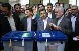 اصولگرایان: احمدی نژاد عامل اصلی باخت ما به روحانی بود