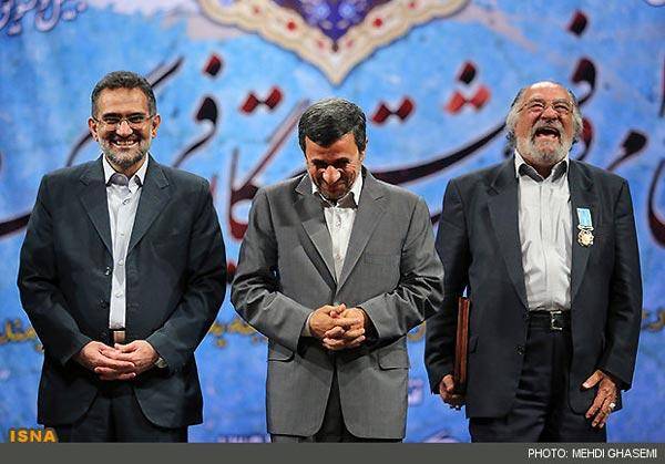 سوژه خنده احمدی نژاد و یک بازیگر/عکس