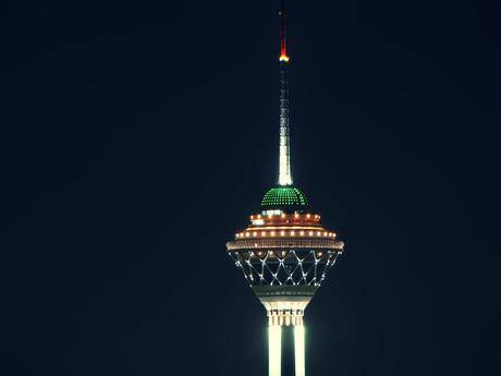 مشعل المپیک ۲۰۱۲ از سوی نخستین ایرانی حمل کننده مشعل به برج میلاد می‌آید..